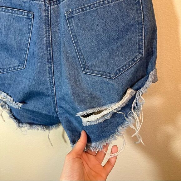 ✨ Princess Polly Women’s Distressed Denim Shorts 2 - Picture 6 of 10
